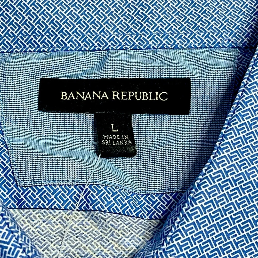 Banana Republic this nice